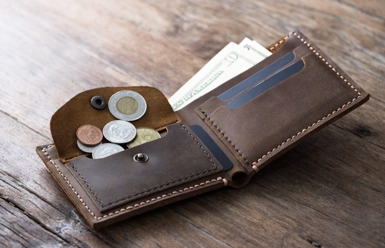 4 Expert Tips On How To Choose The Right Men’s Wallet