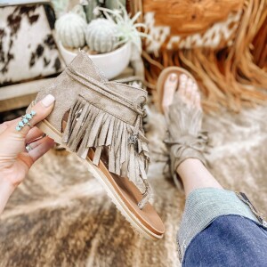 Women's retro tassel shoes