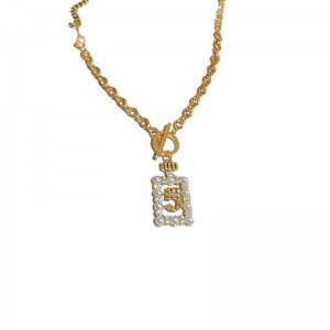 Geometric Zircon Pearl T-Buckle Necklace